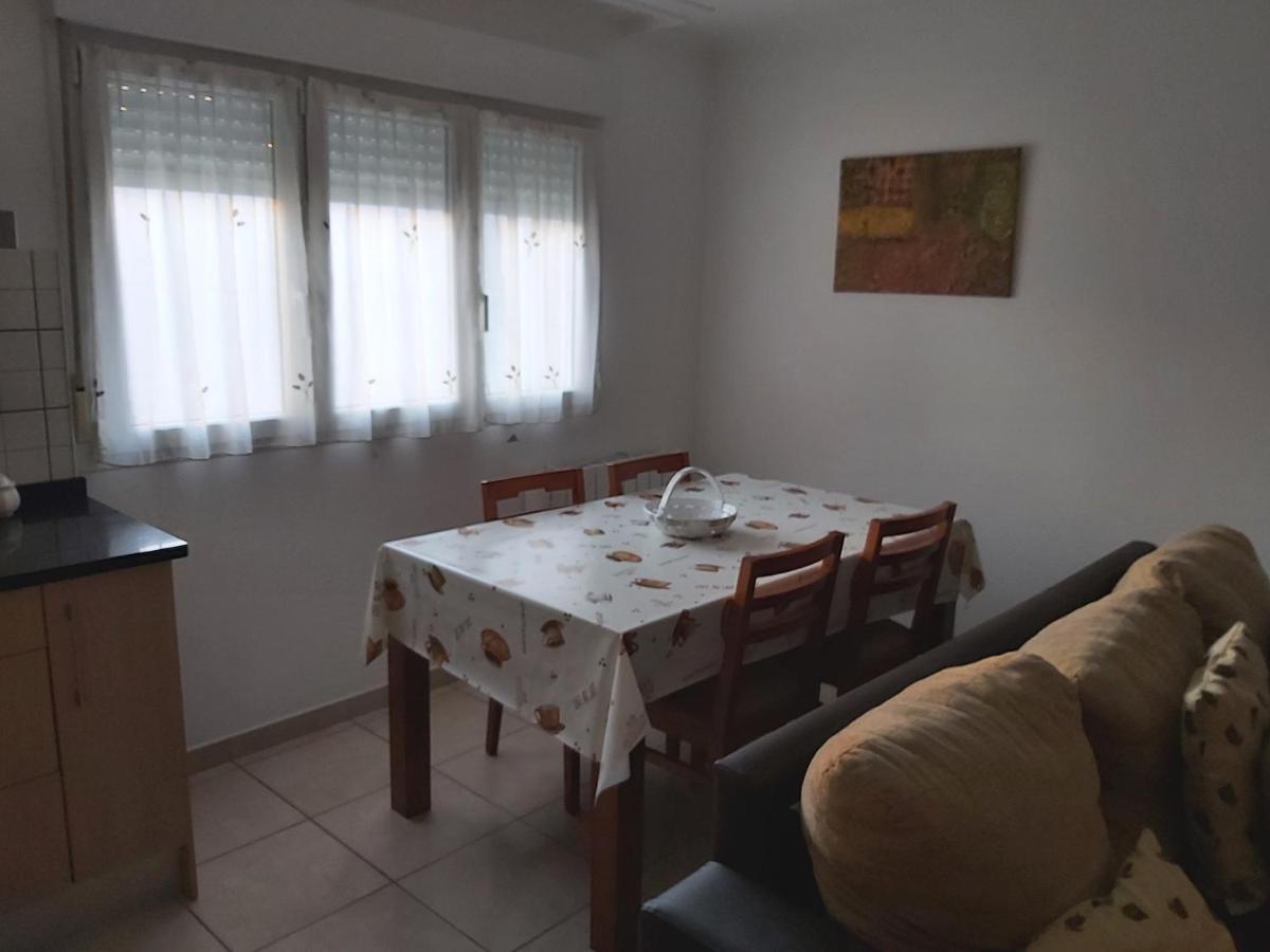 Appartamento Apartamento En Zona Costera, Muy Cerquita De La Playa A Pobra do Caramiñal Esterno foto